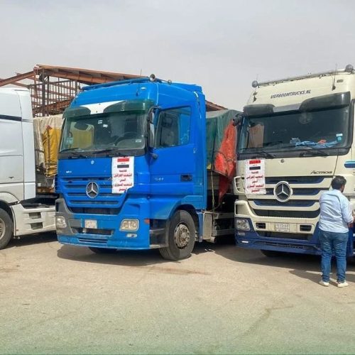 سوريا تبدأ بتوزيع شاحنات الحنطة المقدمة كهدية من العراق