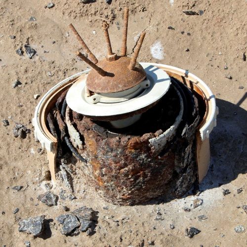 دون وقوع إصابات.. رفع وتفجير مقذوف حربي عثر عليه بمتنزه في الكاظمية ببغداد