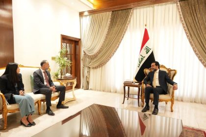 الرئيس الحلبوسي والسفير البريطاني يؤكدان اهمية التعاون المشترك ودعم الحكومة في تنفيذ برنامجها