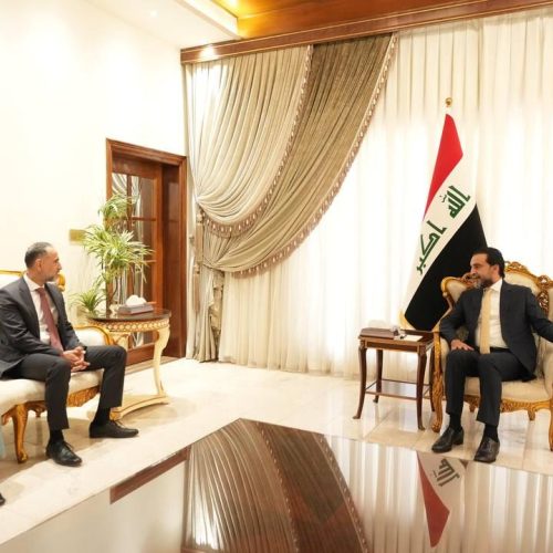 الرئيس الحلبوسي والسفير البريطاني يؤكدان اهمية التعاون المشترك ودعم الحكومة في تنفيذ برنامجها