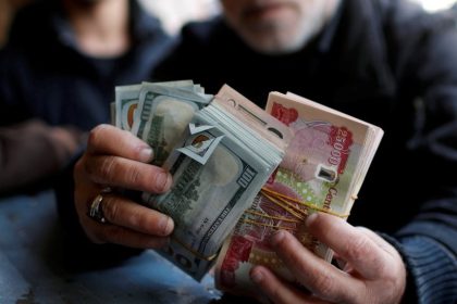 انخفاض أسعار الصرف في الأسواق المحلية: 145500 دينار مقابل كل 100 دولار