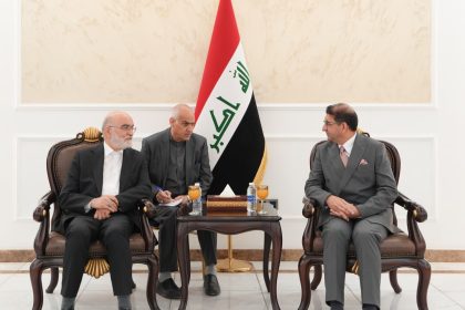 نائب رئيس السلطة القضائية في إيران يصل العراق